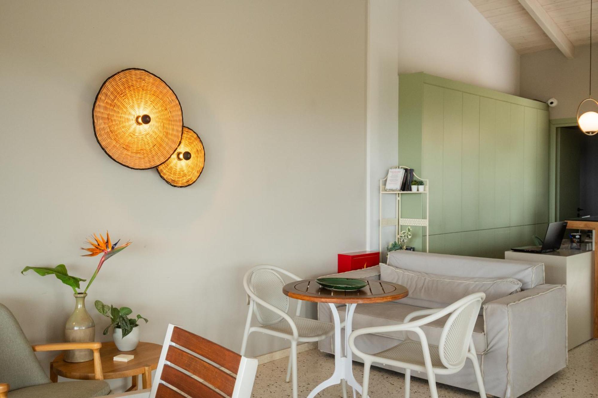 Callisto Seaside Homes & Suites Marathopoli Exterior foto